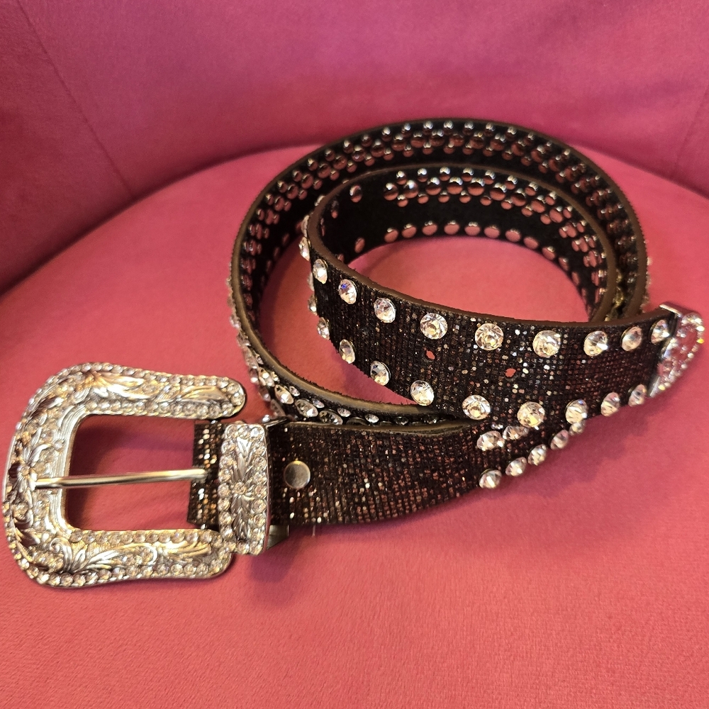 Sparkling Studded Leather Belt - Picture 6 of 9